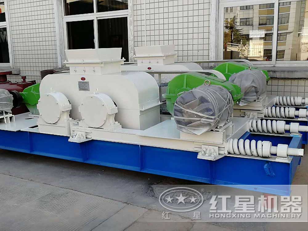 四輥破碎機效能高作業、噪音小
