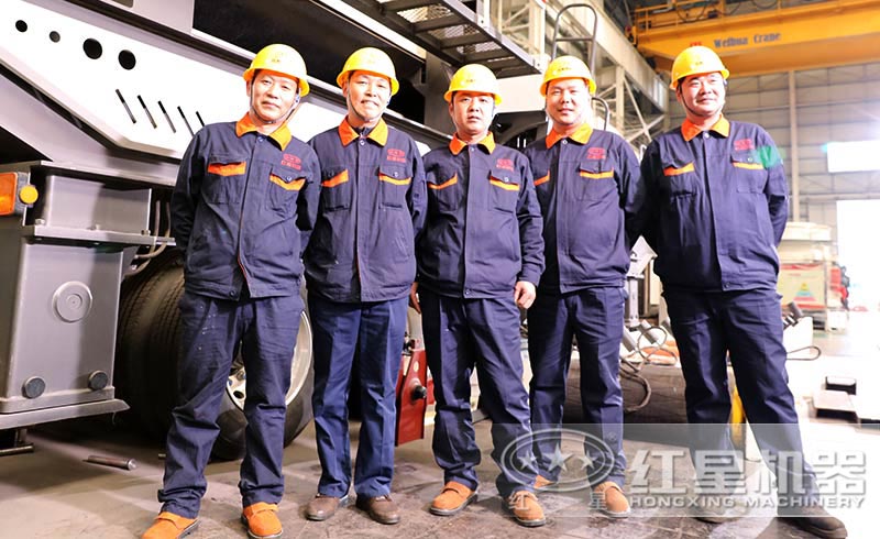 規(guī)模化生產(chǎn)車間，專業(yè)化技術(shù)人才